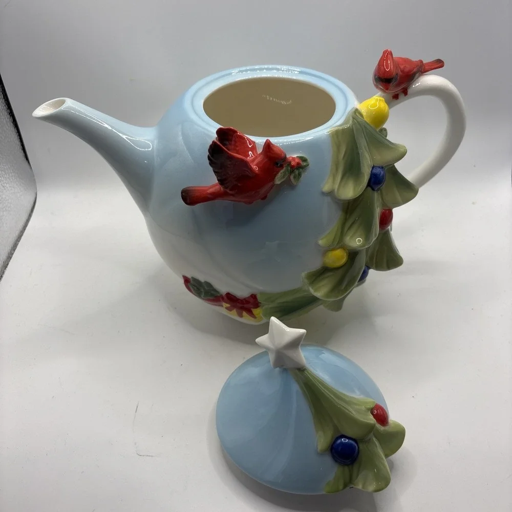 Vtg Pier 1 Imports Christmas Tree & Cardinal 3D Hand-painted‎ Porcelain Teapot